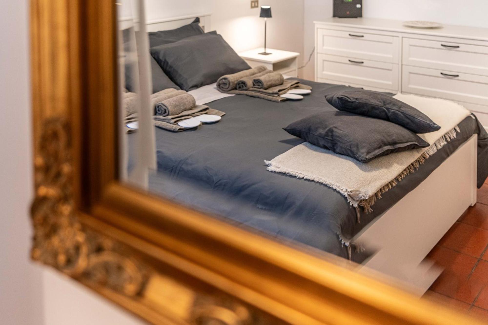 Apartamento -Near Arena & Parking - Pet Friendly Historical Arena Palace Verona Exterior foto