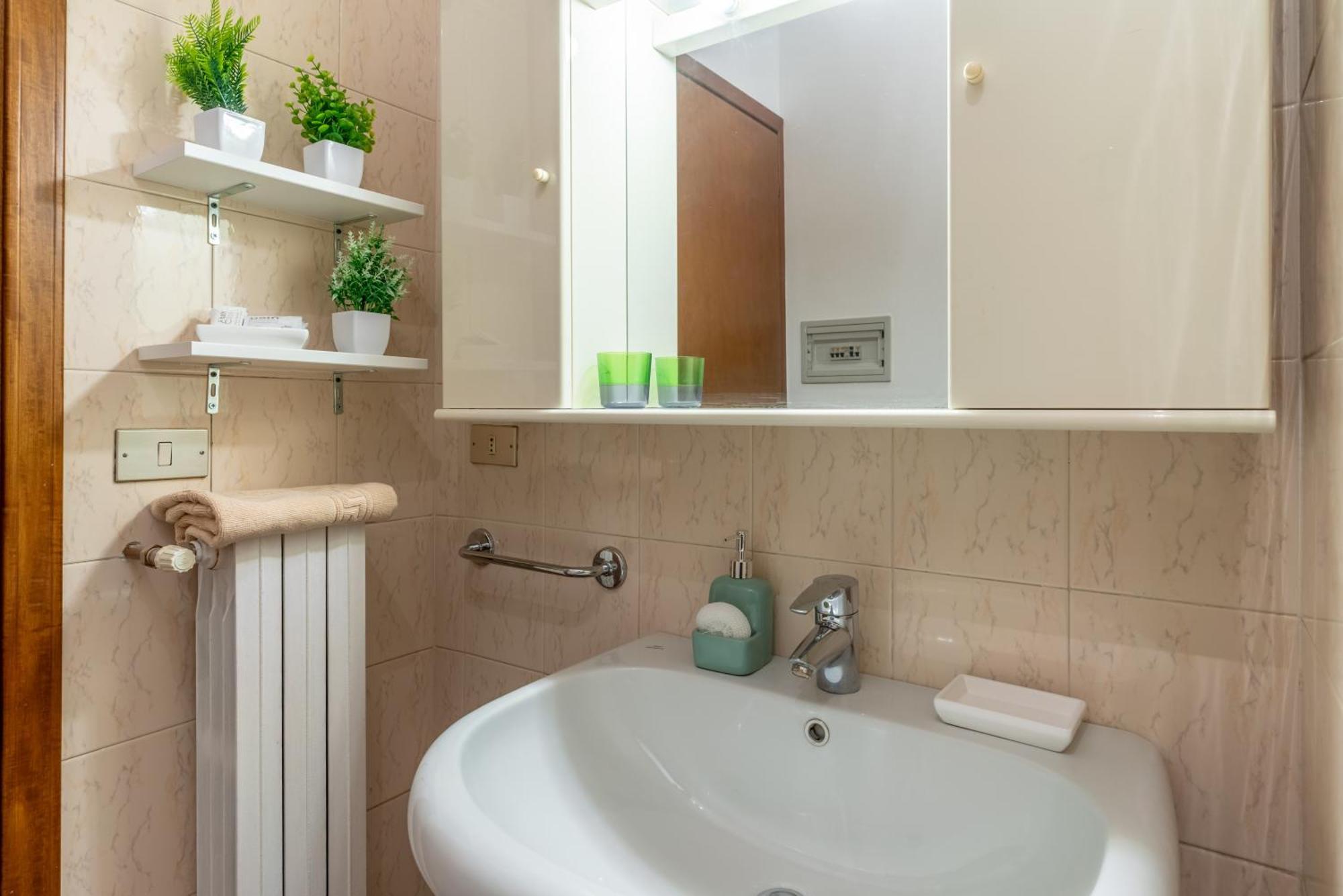 Apartamento -Near Arena & Parking - Pet Friendly Historical Arena Palace Verona Exterior foto